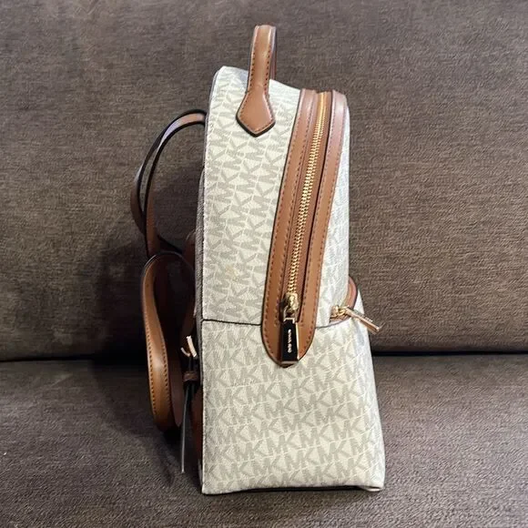 New Michael Kors Valerie Medium Logo Backpack in Vanilla/Acorn - Picture 3 of 16